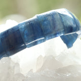 カイヤナイトバングルブレスレット